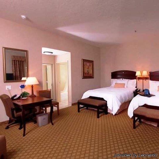 Hampton Inn & Suites Farmington Room photo